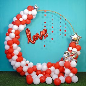 Love Ring Decor