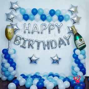 Dazzling Blue Birthday Decor